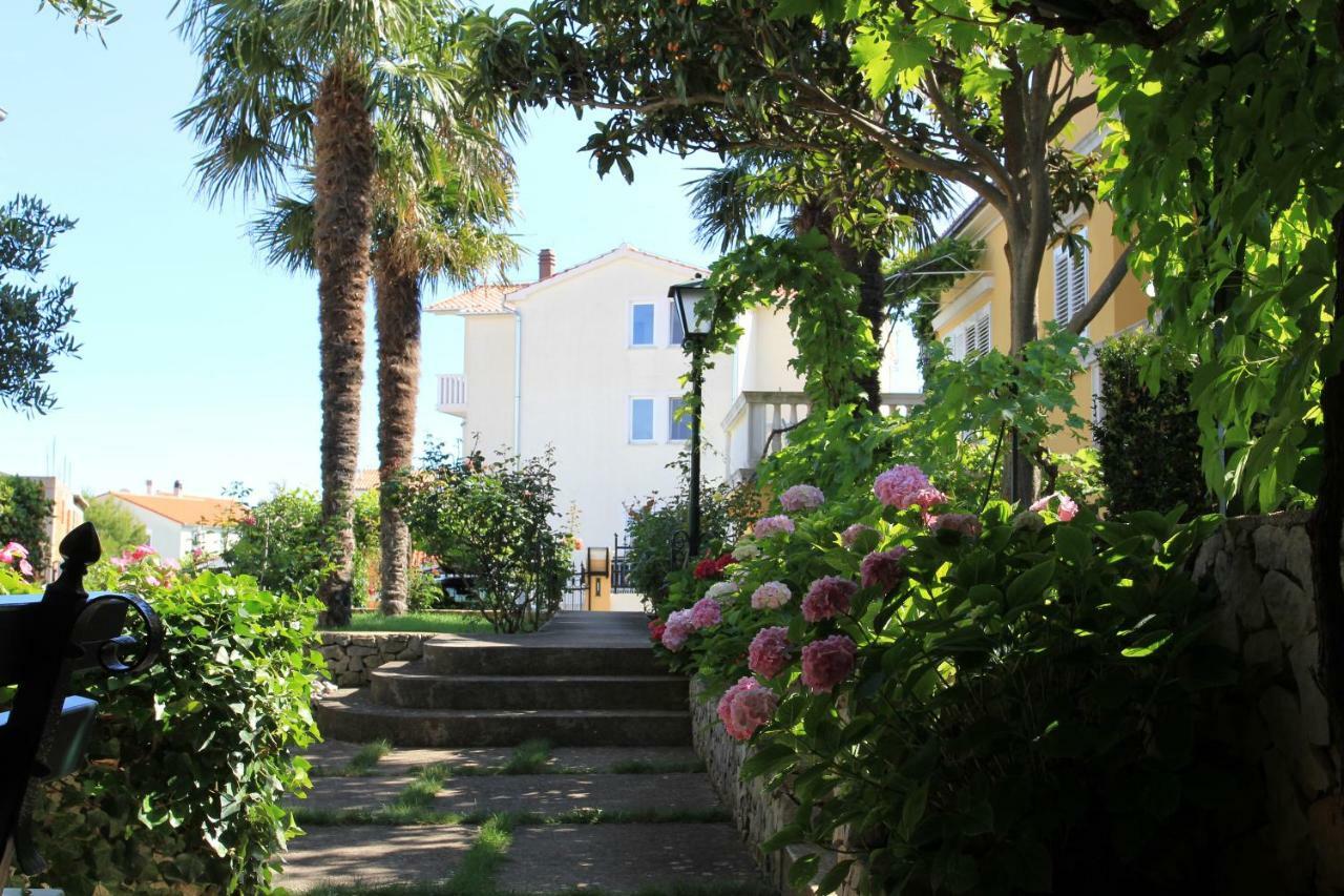 Vila Rojana Vodice Kültér fotó