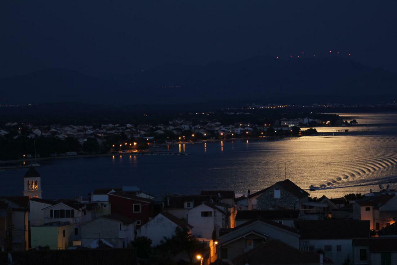 Vila Rojana Vodice Kültér fotó