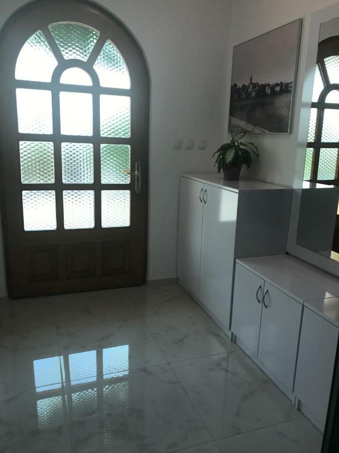 Vila Rojana Vodice Kültér fotó
