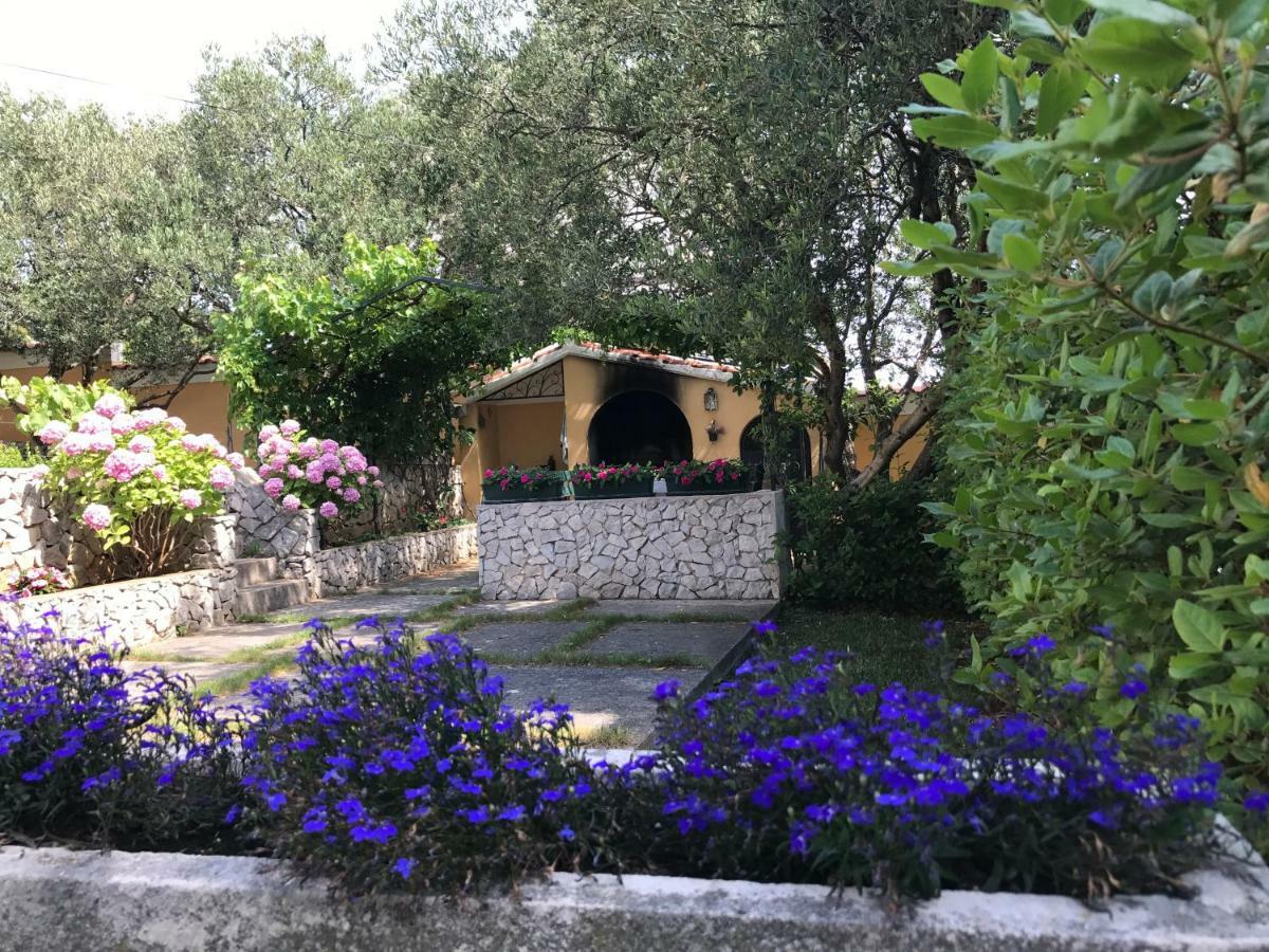 Vila Rojana Vodice Kültér fotó