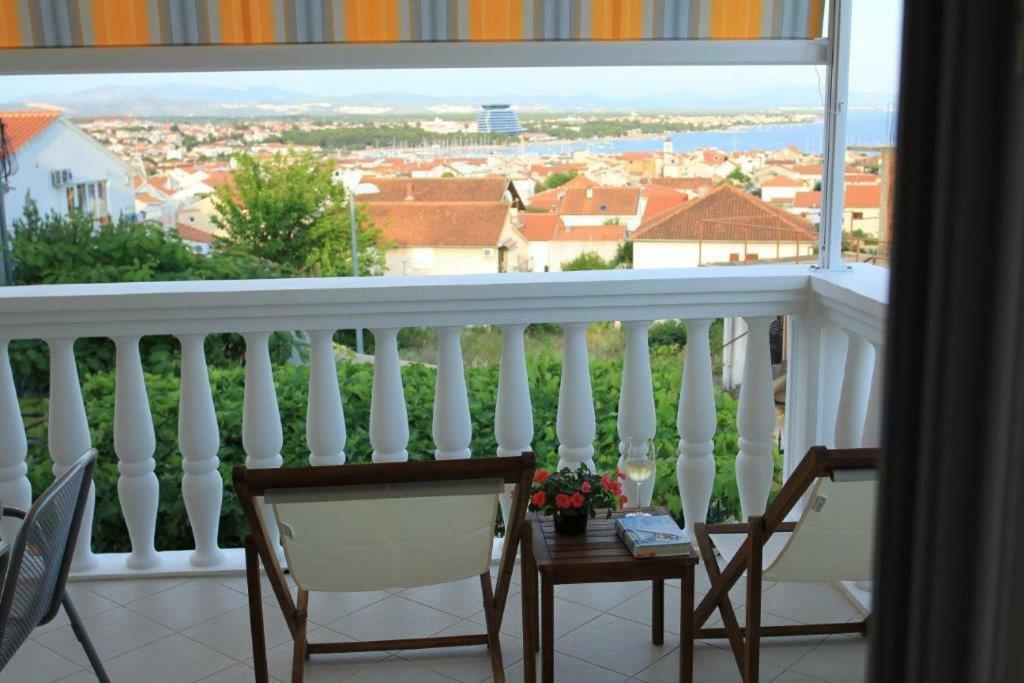 Vila Rojana Vodice Kültér fotó